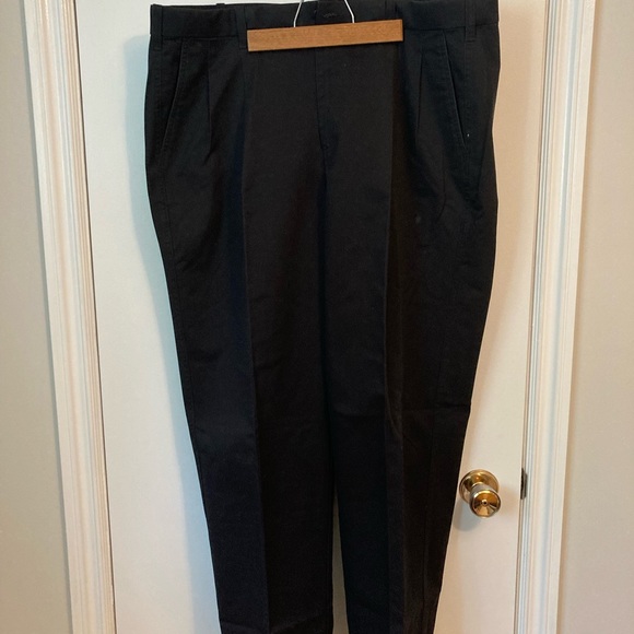 Men’s black Denver Hayes Khakis - Picture 4 of 5